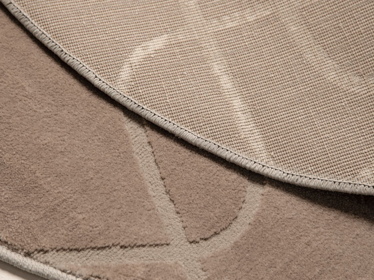 Tana — Rug (133x133x1.25 cm)