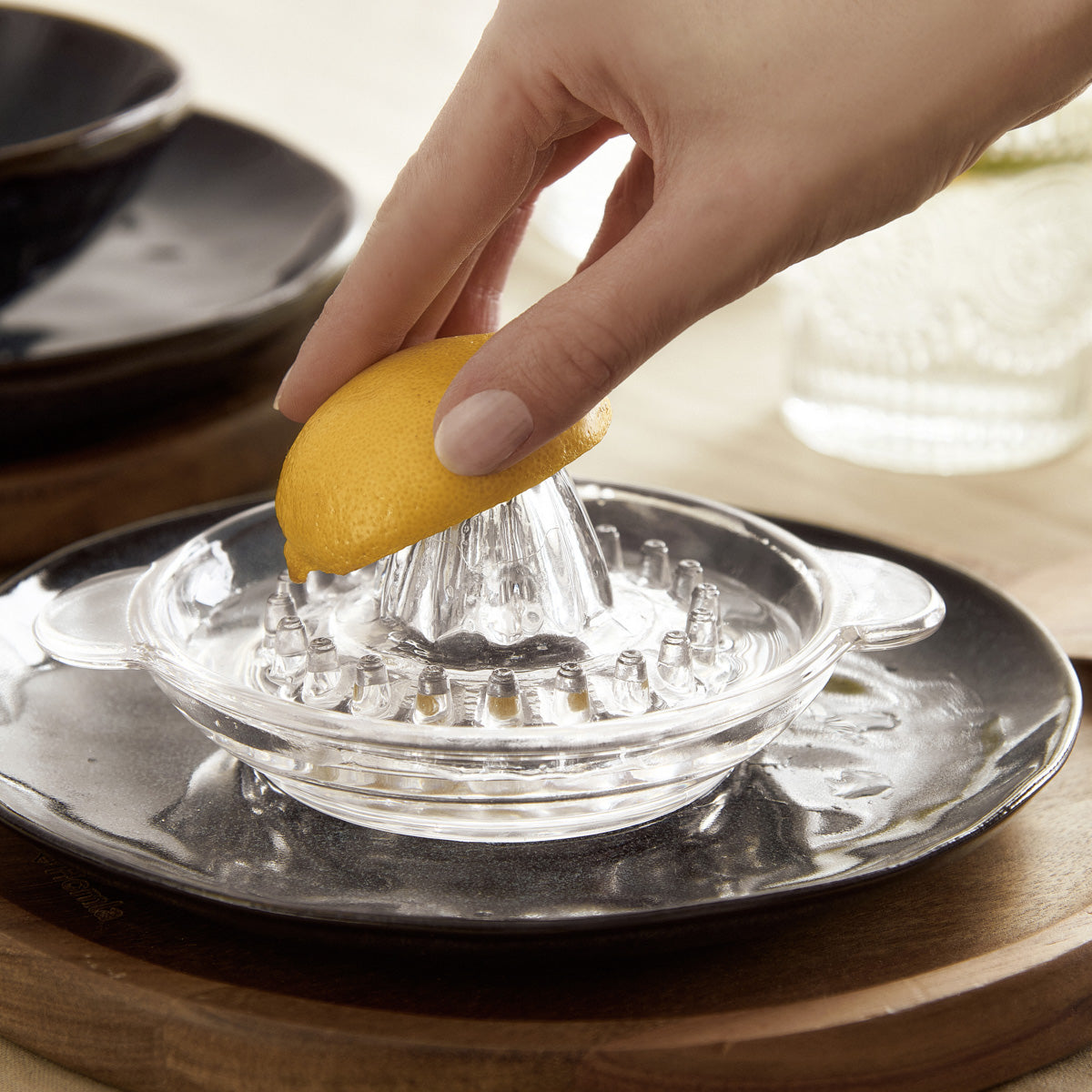 KATRIS Glass Citrus Squeezer 14 cm Manual Juicer