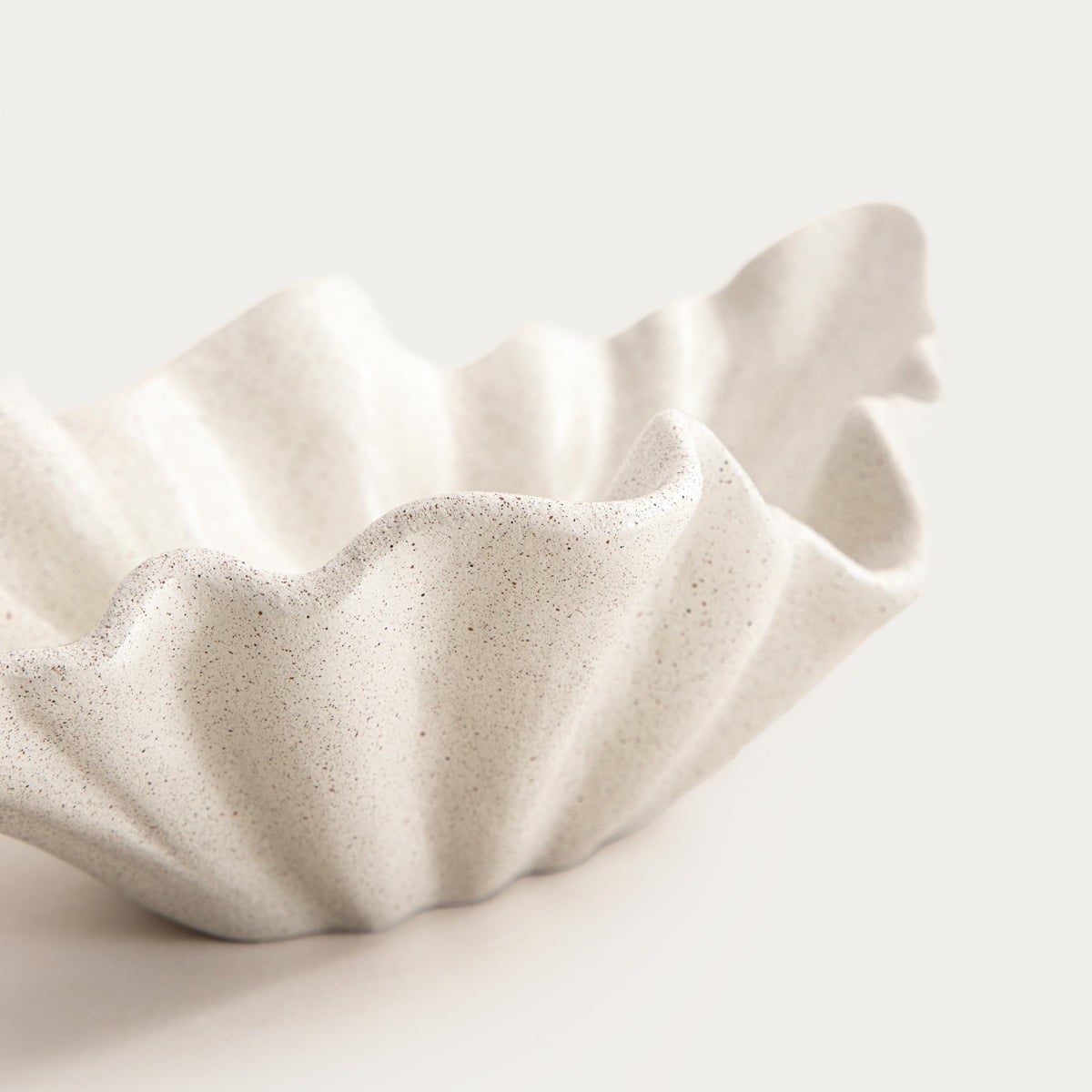 Misa dekoracyjna EVANIA Decorative Wavy Bowl 30x17x17 cm
