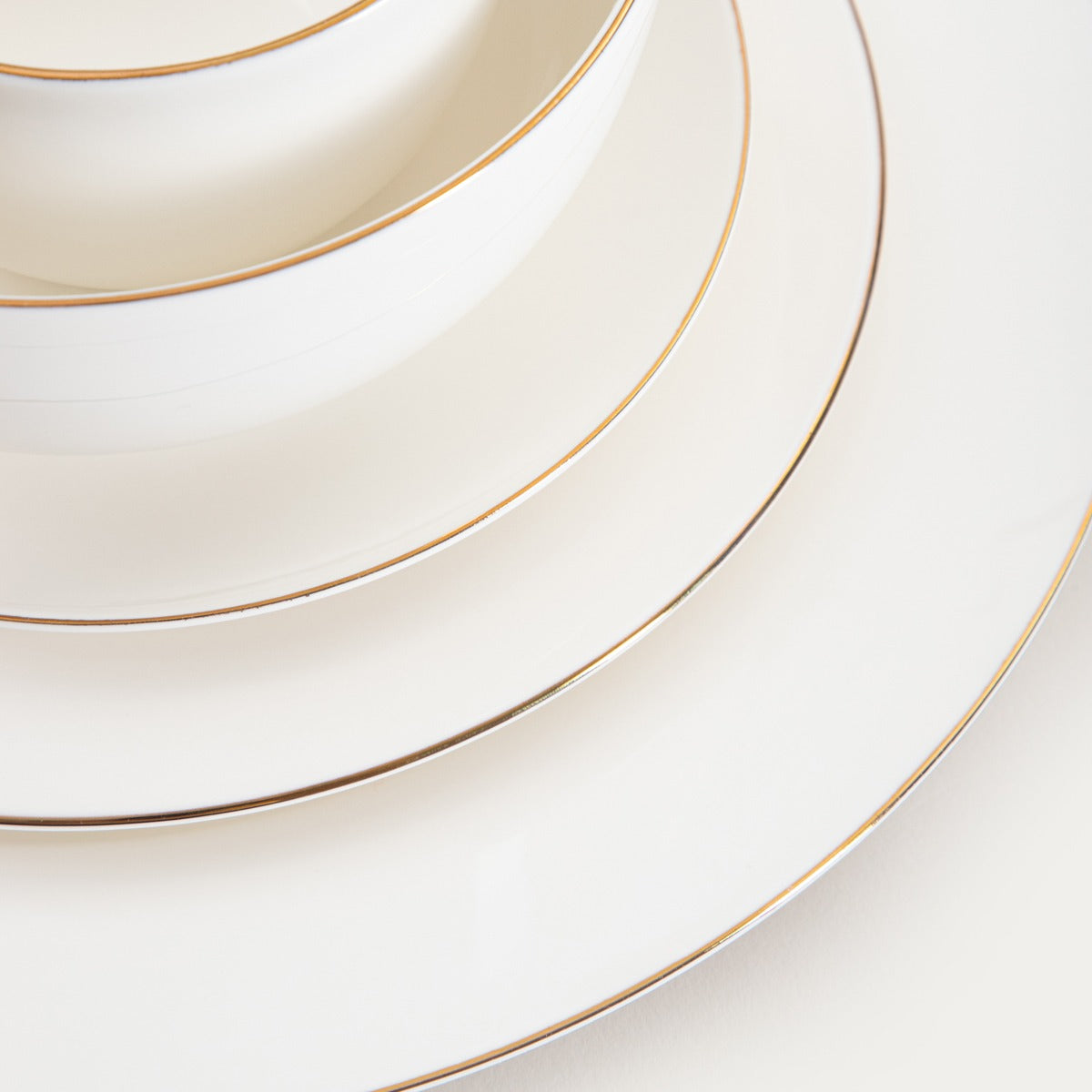 AUROO Ceramic Cup and Saucer with Gold Rim 0.25L
