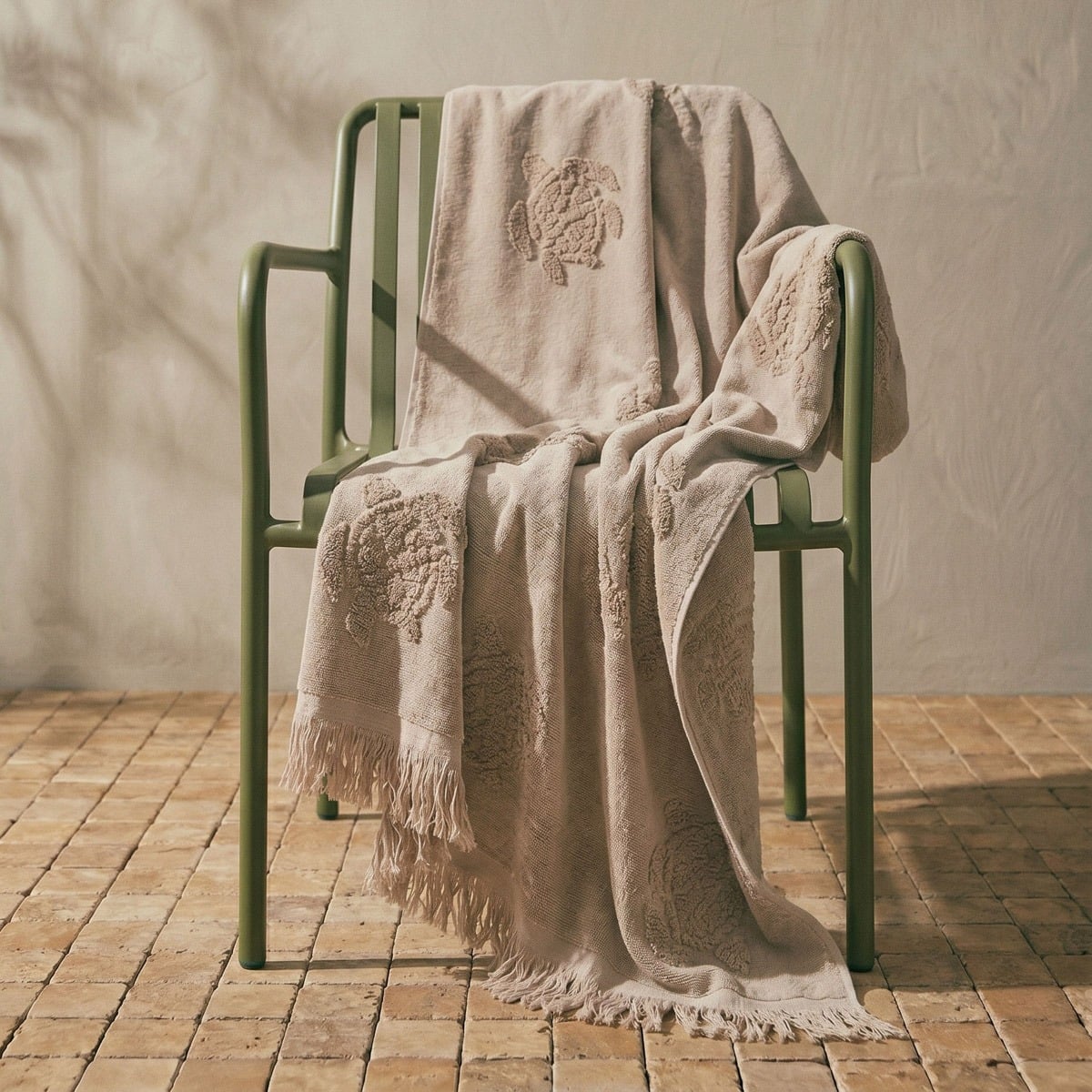 MAREA Beige Beach Towel with Turtle Embroidery 100x150 cm