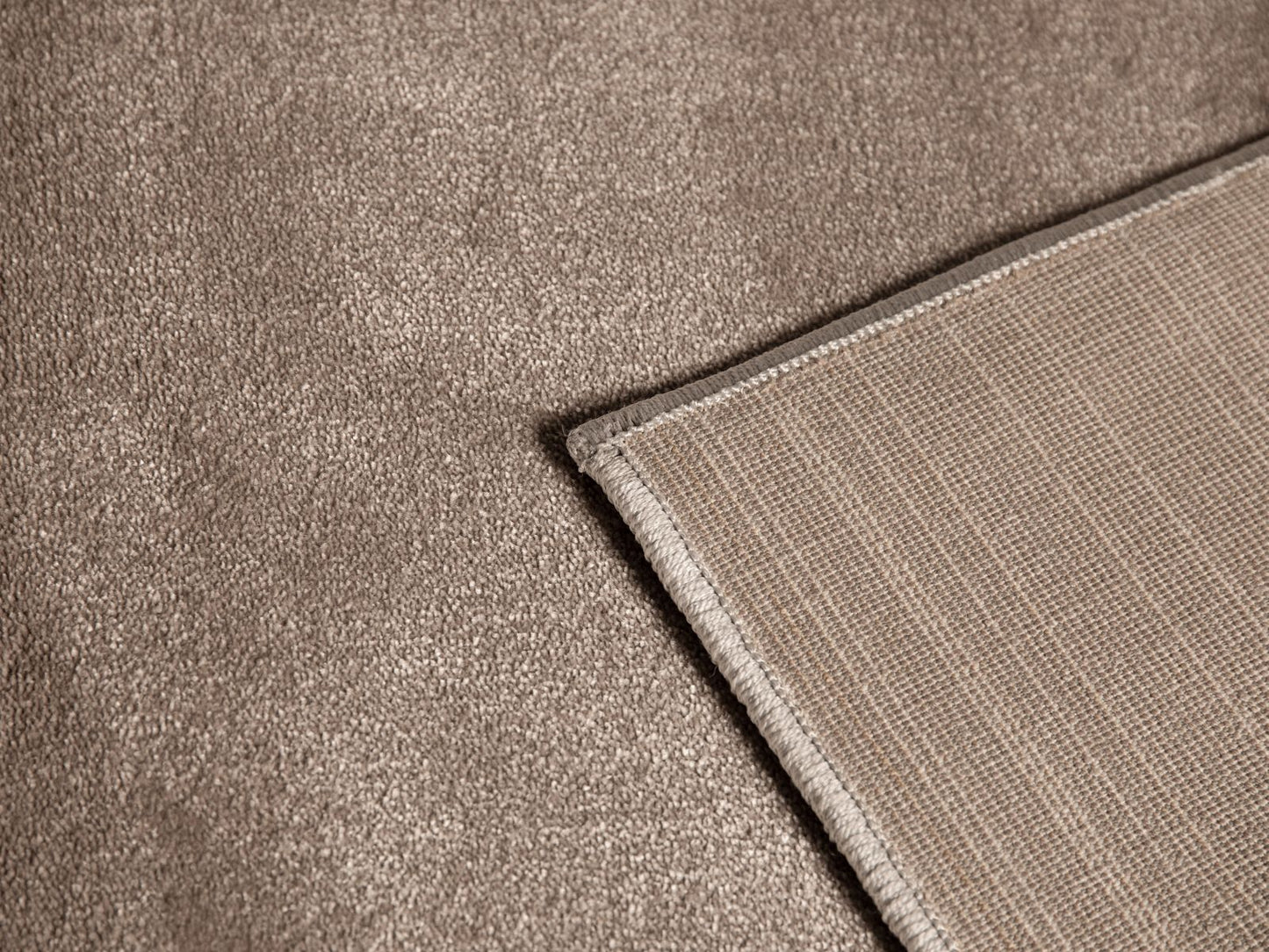 Loom — Rug (230x160x0.73 cm)