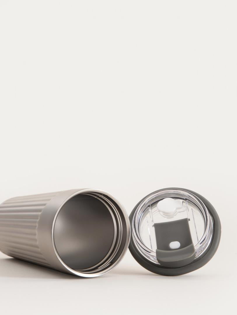 TOLEO Silver Thermal Mug 0.5L Vacuum Insulated