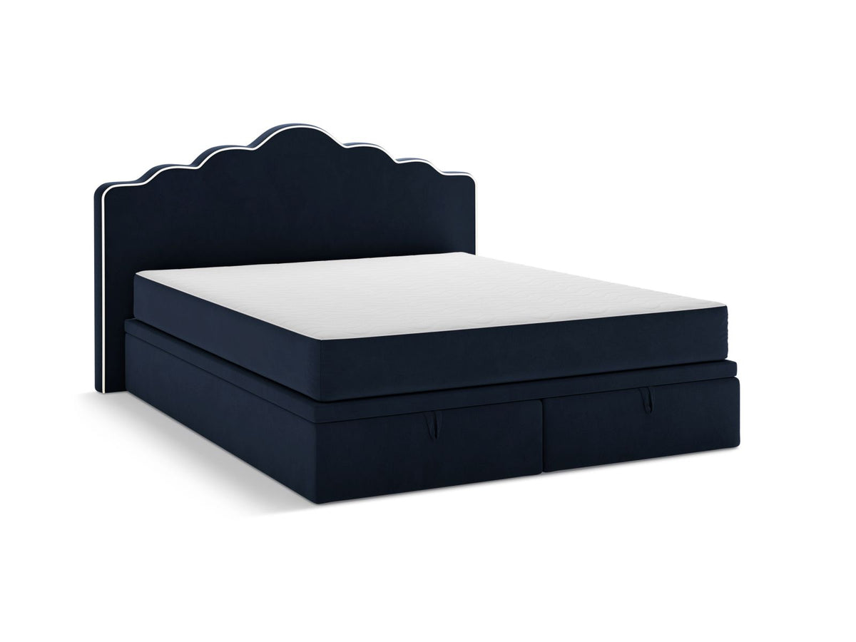 Dream — Bed (200x211x122 cm)