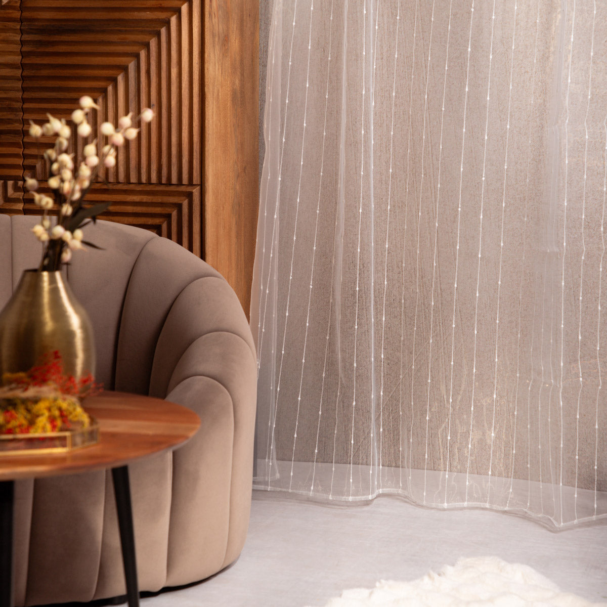 White Jacquard Curtain with Rings 140x250 cm | B2 Essentials