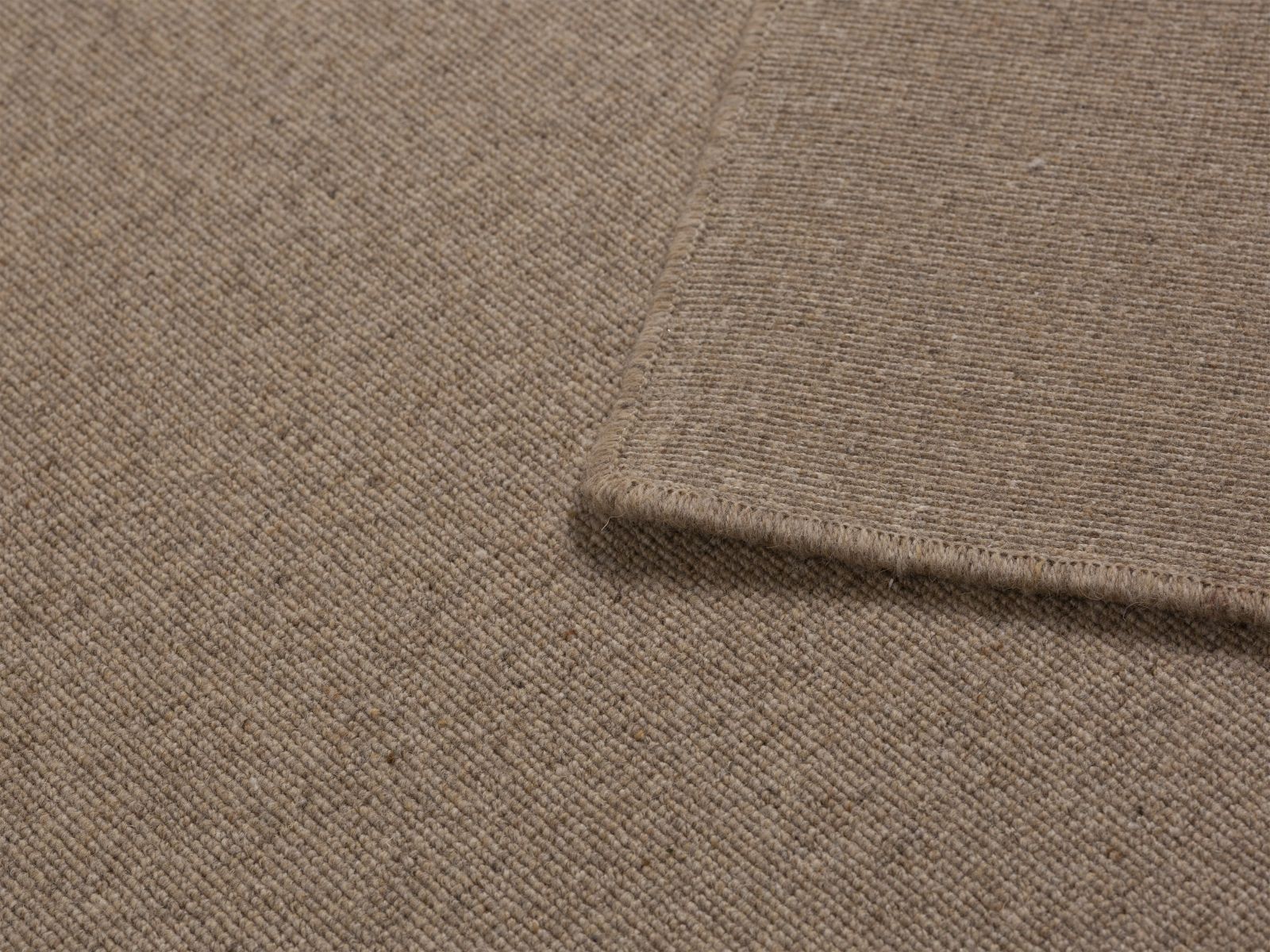 Terra — Rug (300x200x0.95 cm)