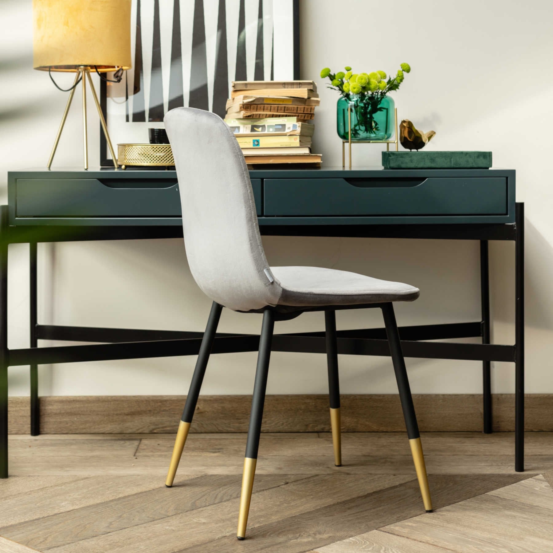 NOIR Velour Grey Chair | Comfortable Seating | 44x52x85cm