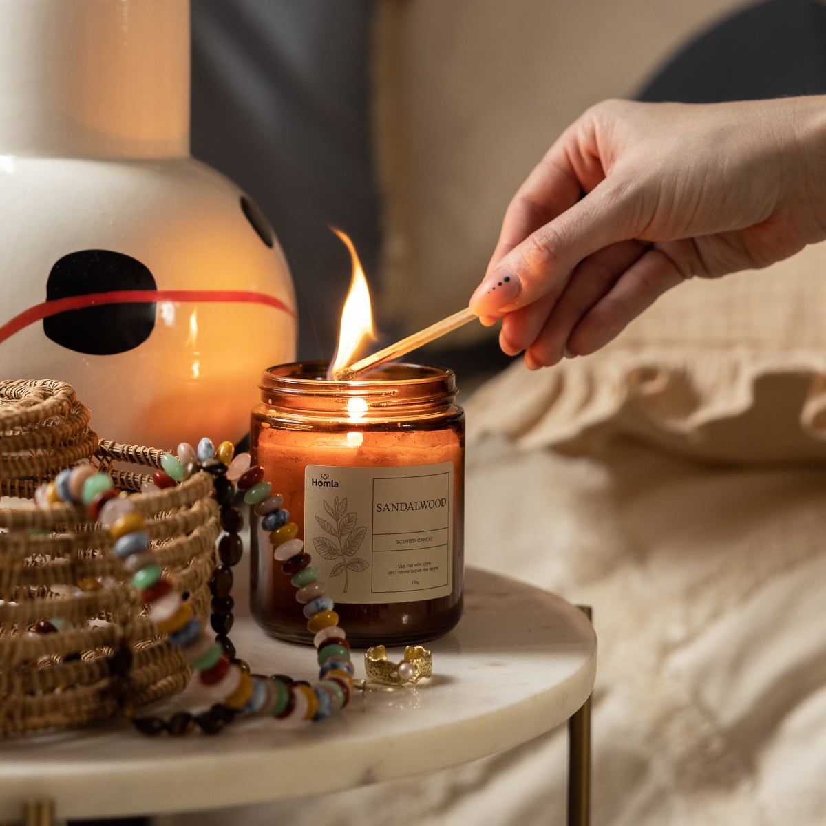TOFU Sandalwood Scented Candle 190g