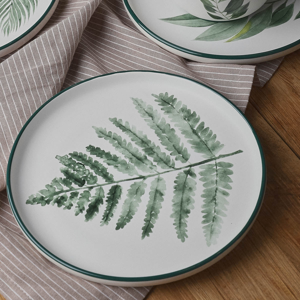 BLYDE Fern Leaf Porcelain Plate 20cm