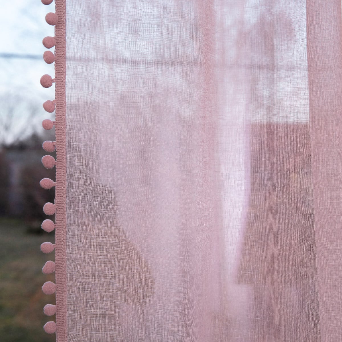 ADI Dirty Pink Pom Pom Curtain Blind 140x250 cm