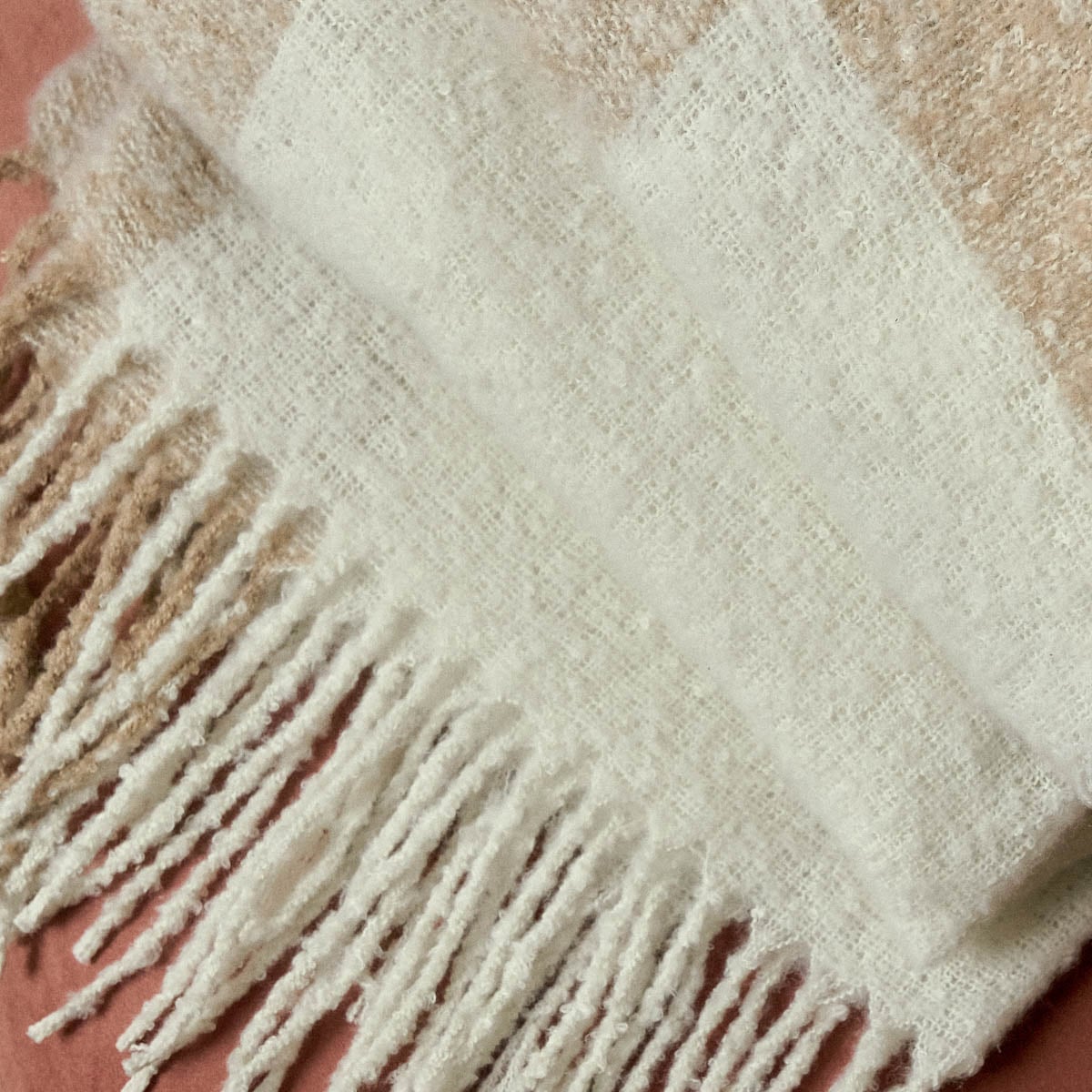 ALLORA Ecru Boucle Yarn Blanket 130x170 cm