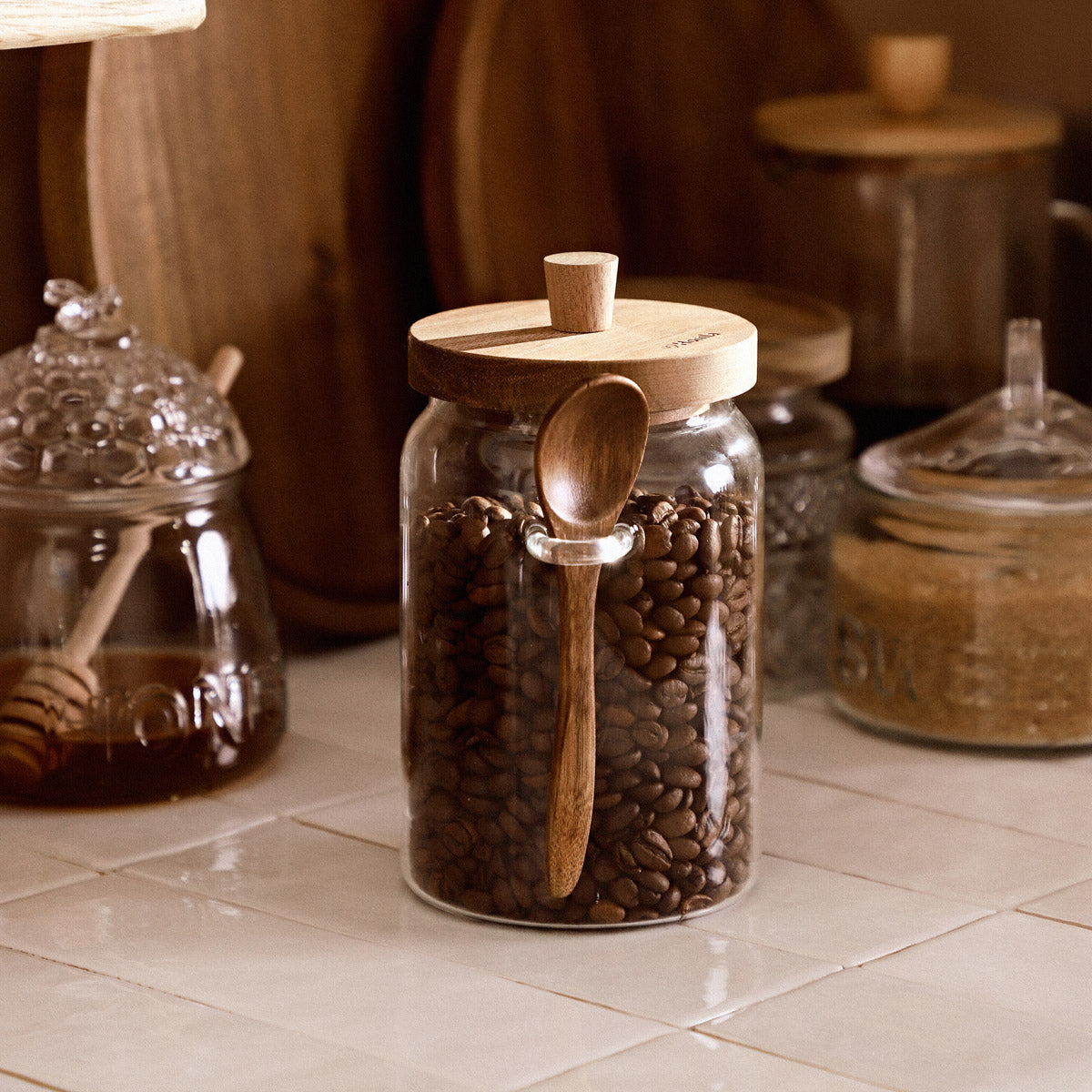Carlos Glass Container with Acacia Spoon 0.9L