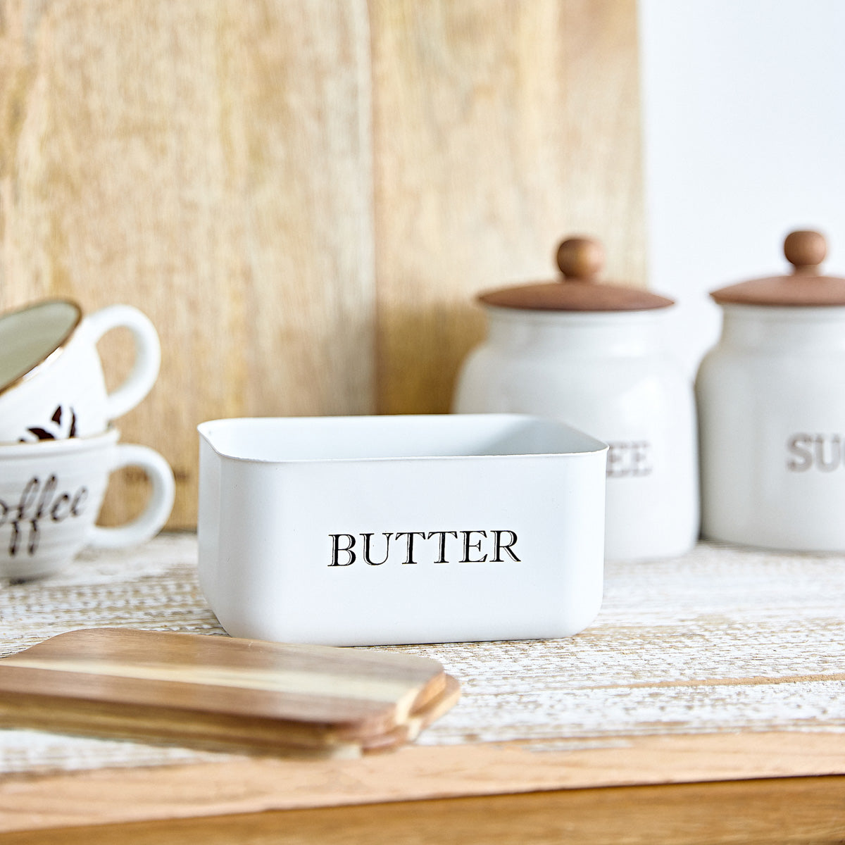 AVILA Butter Bowl White with Acacia Lid 15x10x7 cm