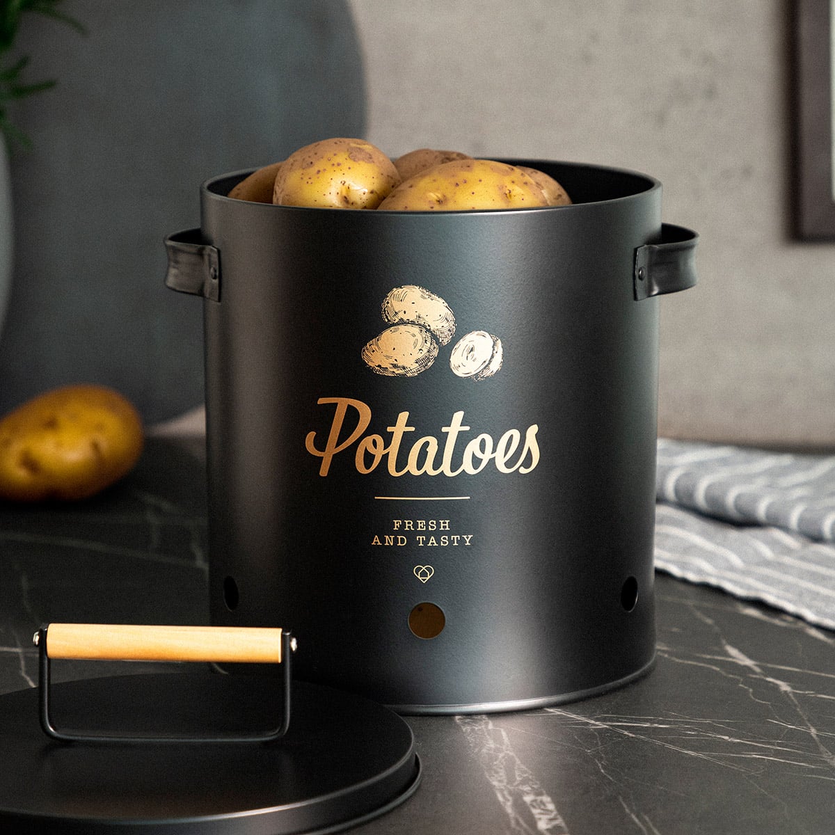YENNIS Black Metal Potato Bin 11x23x24 cm