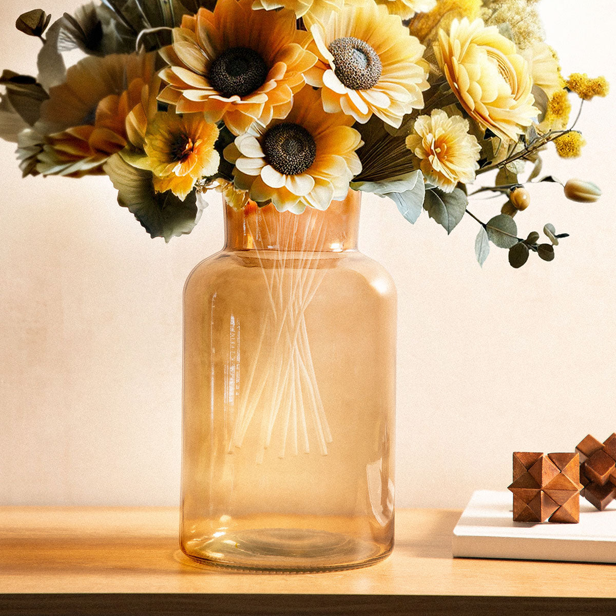TENNO Beige Glass Vase 14.5x14.5x25.5 cm