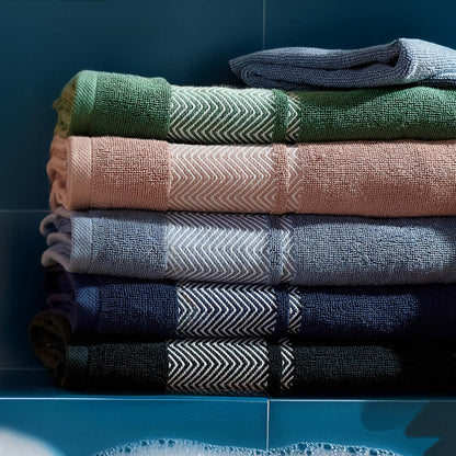 MAIARA Black Cotton Towel with Decorative Stitching 50x90 cm