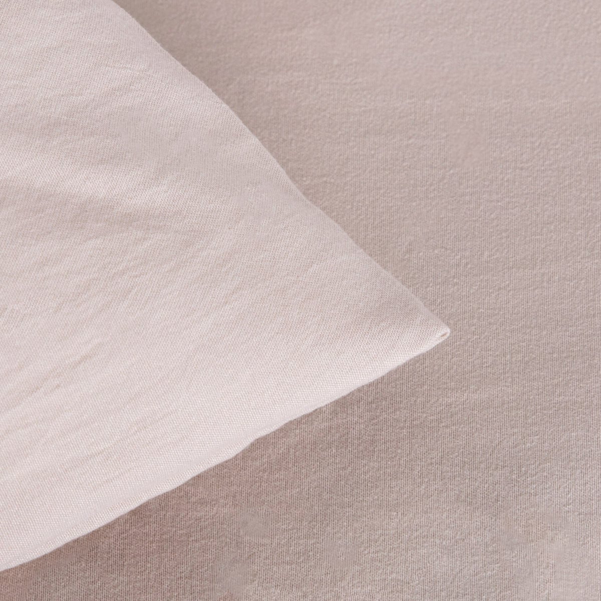 MAISY Microfibre Beige Bedding Set 160x200 cm with 2 Pillowcases