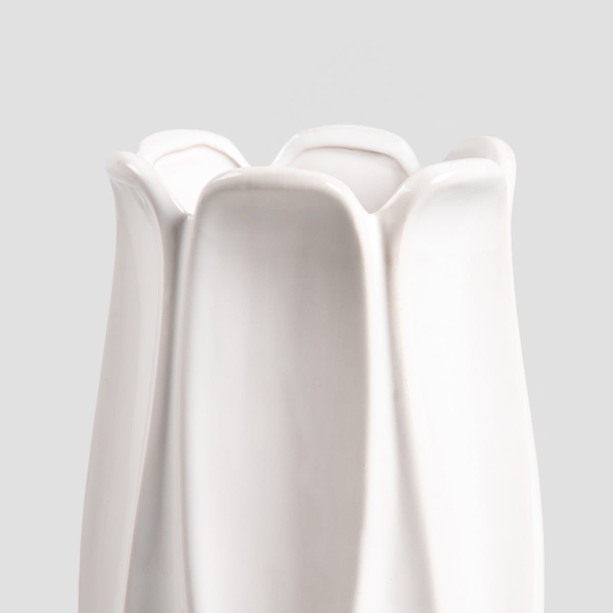 NOVO White Ceramic Vase with Geometric Pattern - 11.2x24.5 cm