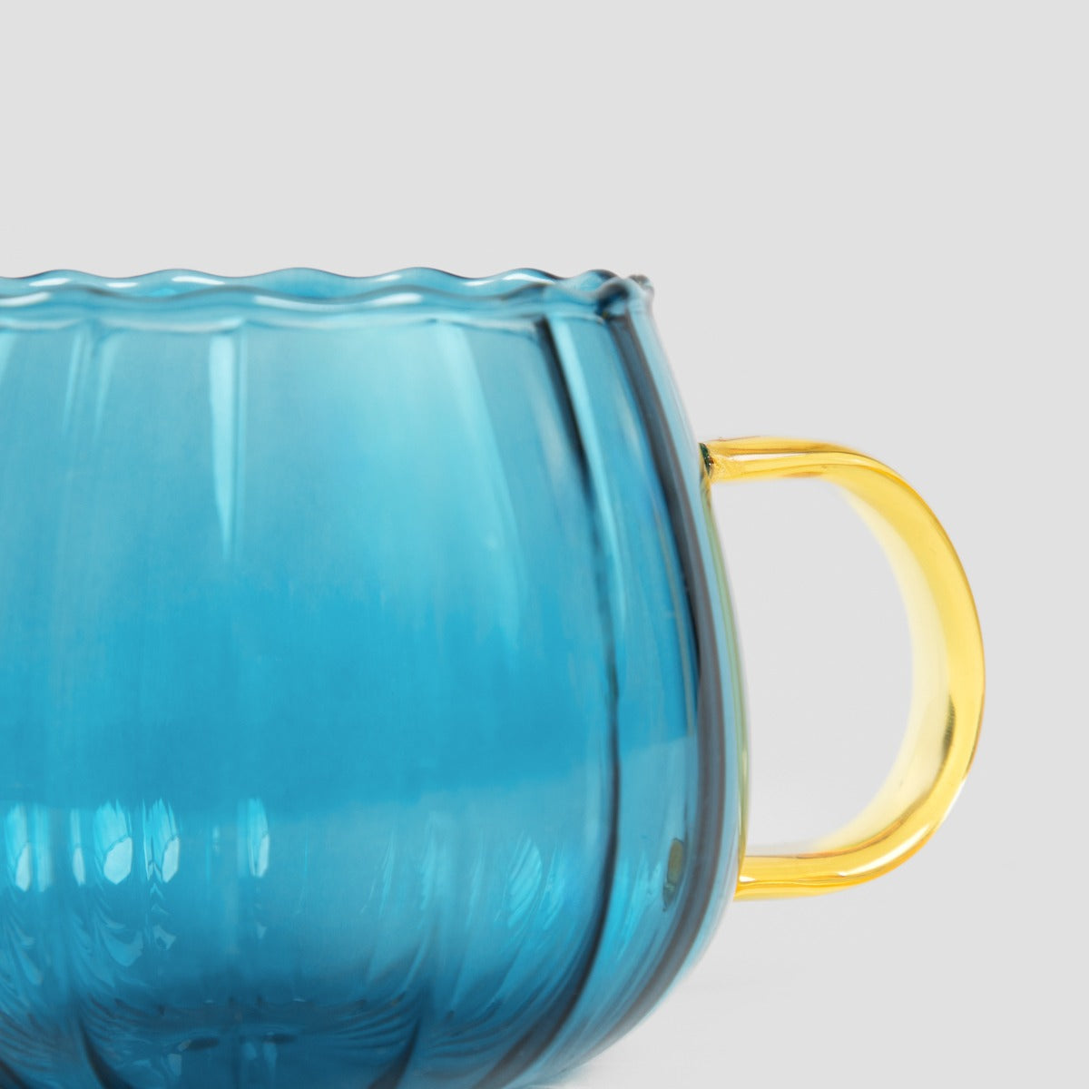 BEVANDA Blue Glass Mug 0.4L with Gold Handle