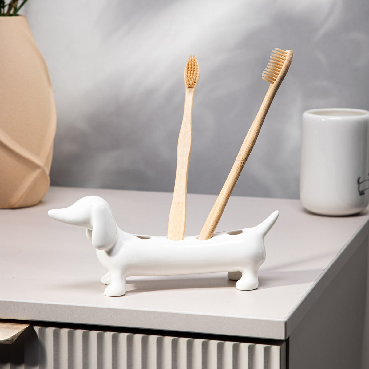 DORSEY Ceramic Toothbrush Holder with Dachshund Design