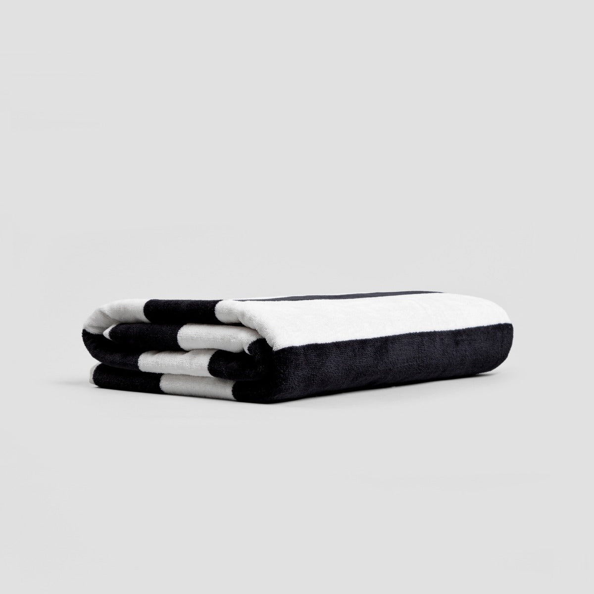 LAWENA Black and White Striped Towel 100x150 cm