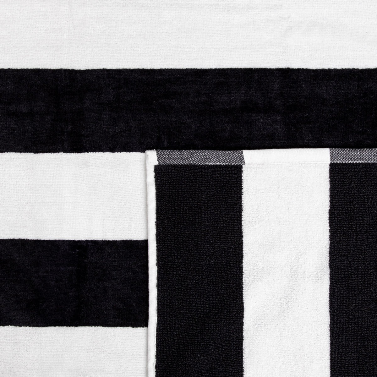 LAWENA Black and White Striped Towel 100x150 cm