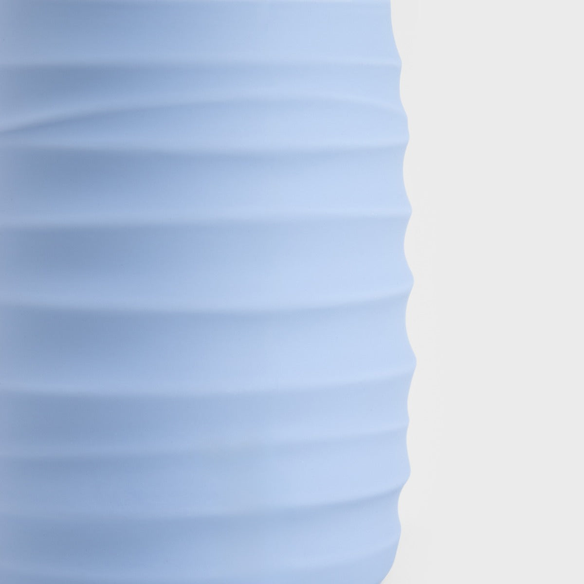 TORUS Embossed Blue Bathroom Mug 8.2x8.2x11 cm