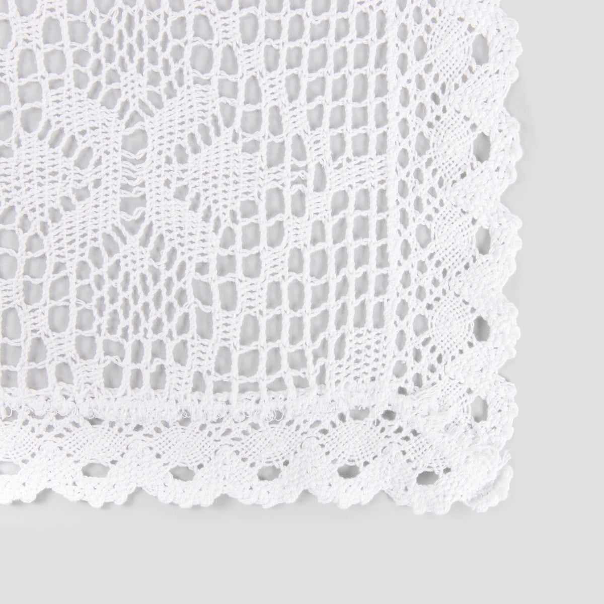White Crochet Tablecloth 130x170 cm