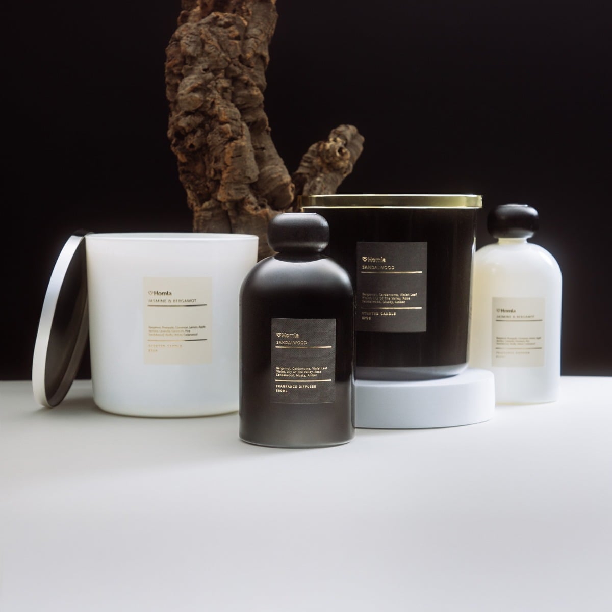 AURA Jasmine & Bergamot Scented Candle 870g