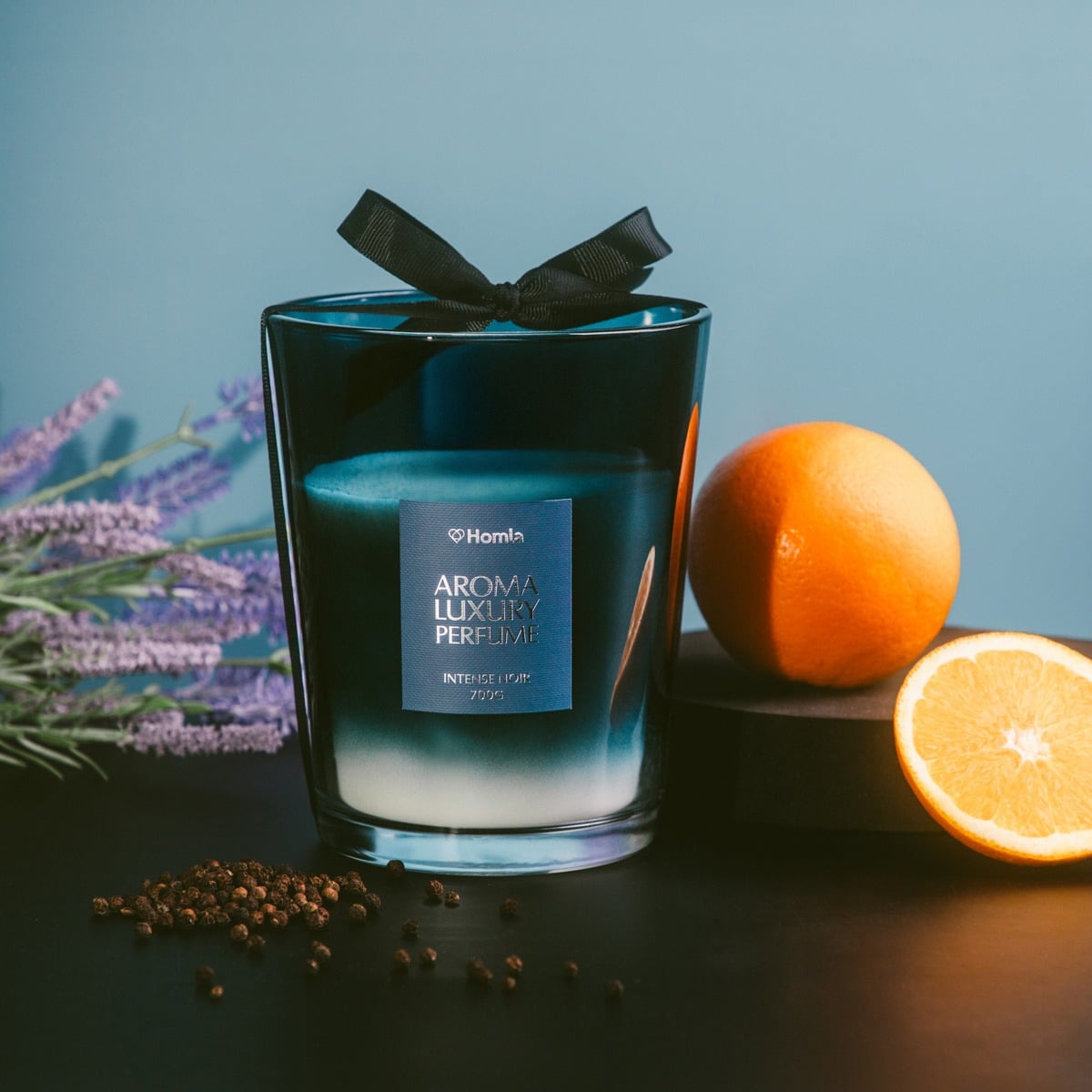 EMBER Intense Noir Scented Candle 700g