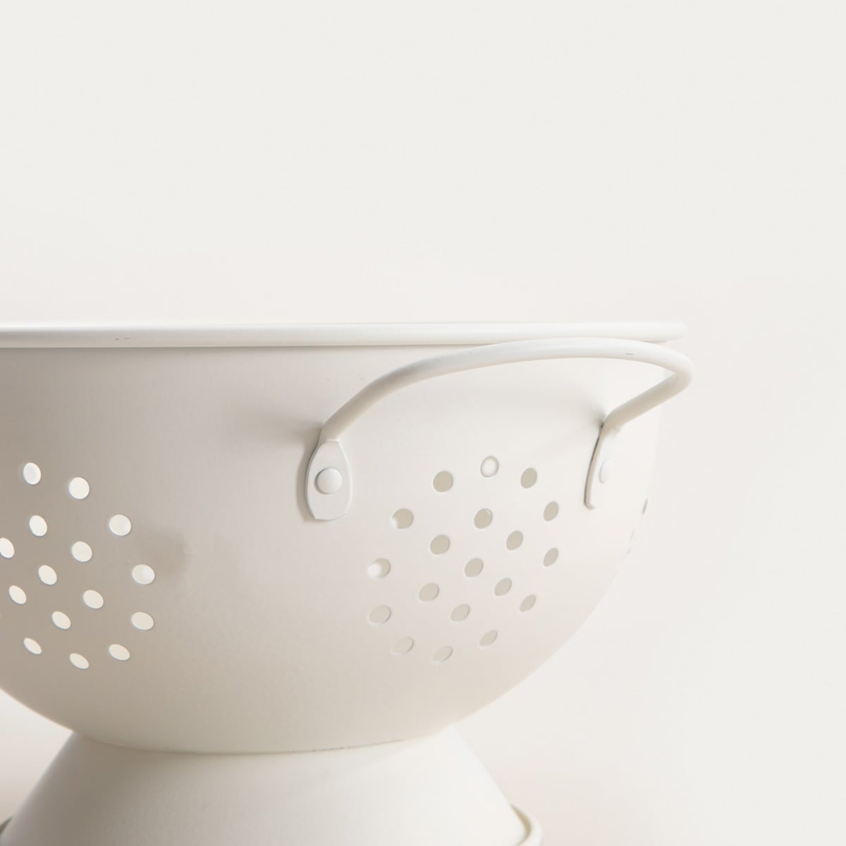 NIBBLY Cream Colander 23x13.5 cm