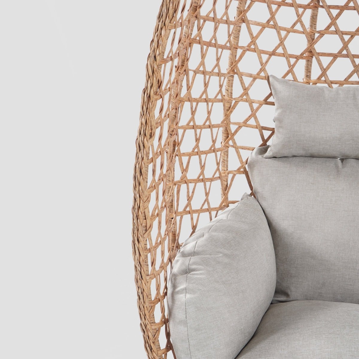 Armchair PARAISO natural with beige cushion