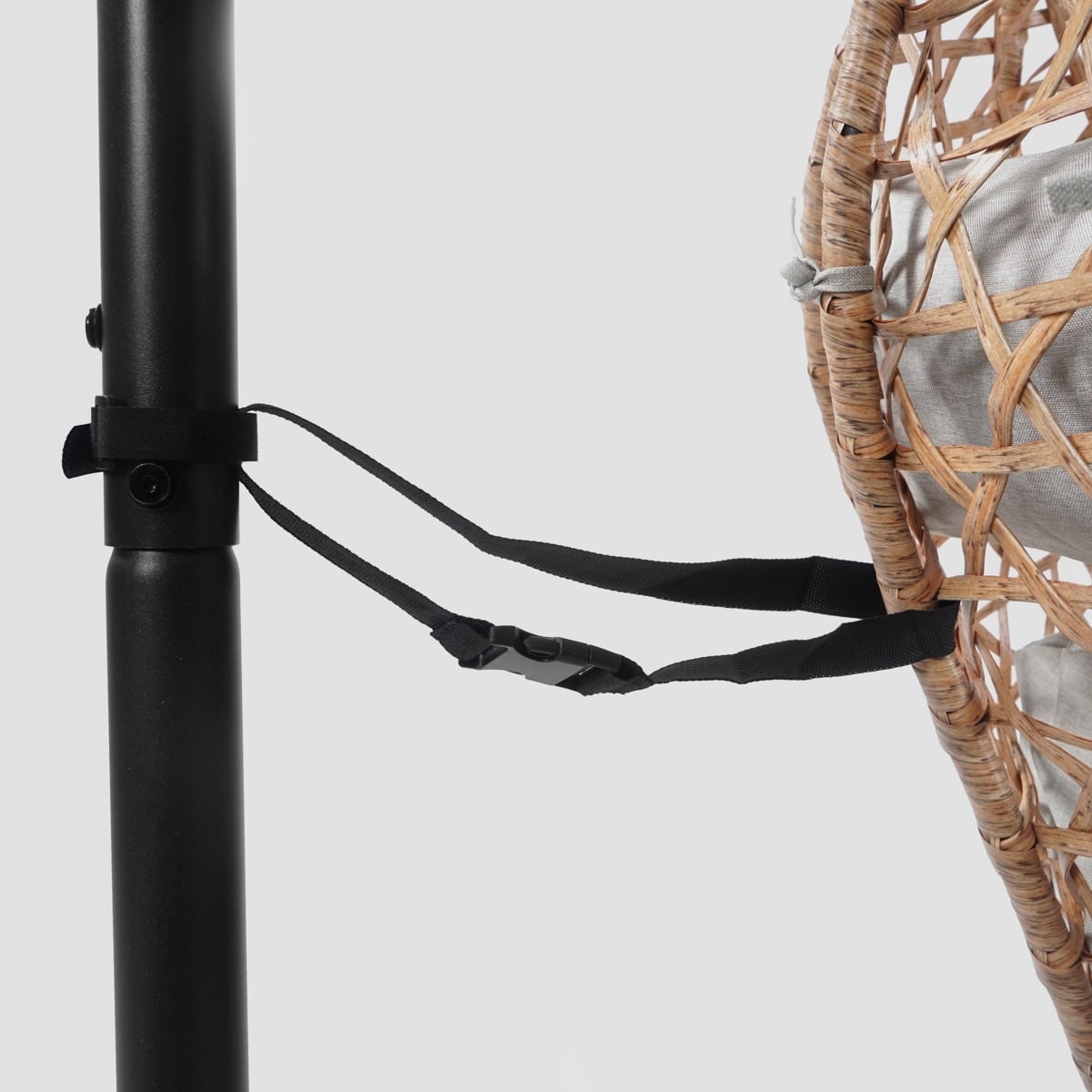 NIDO Natural Outdoor Swing with Beige Cushion