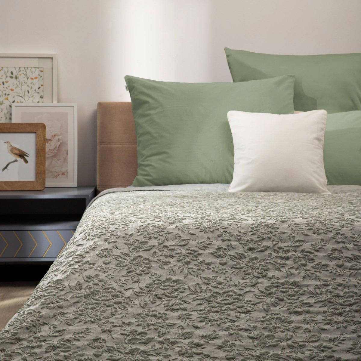 CLARO Jacquard Floral Bedspread Pistachio 200x220 cm