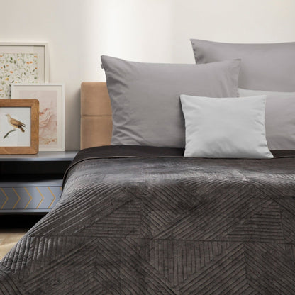 Quilted bedspread AURUM Quilted Black Velvet Bedspread 220x240 cm