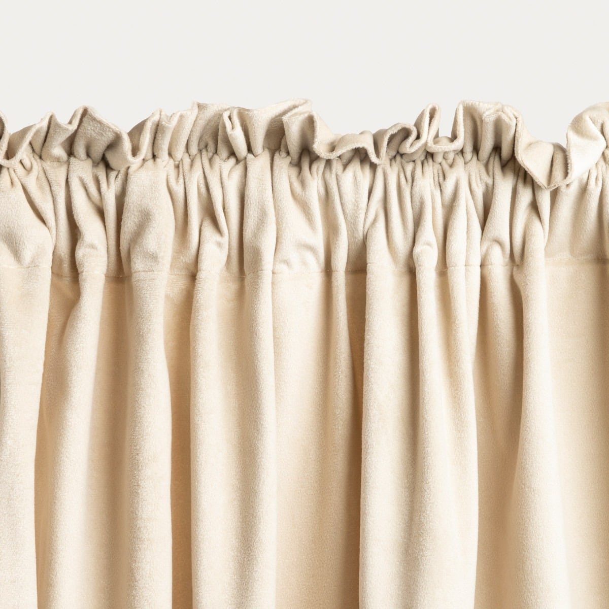 PATTY Velvet Beige Curtain with Multitape 140x250 cm