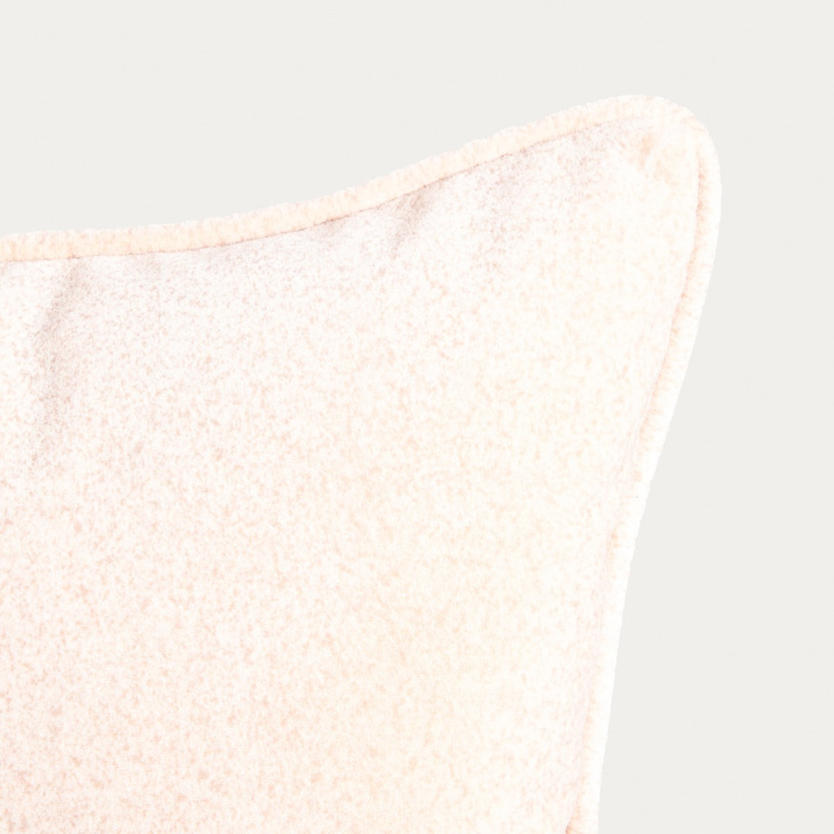 ARMADALE Ecru Pillowcase with Piping 45x45cm
