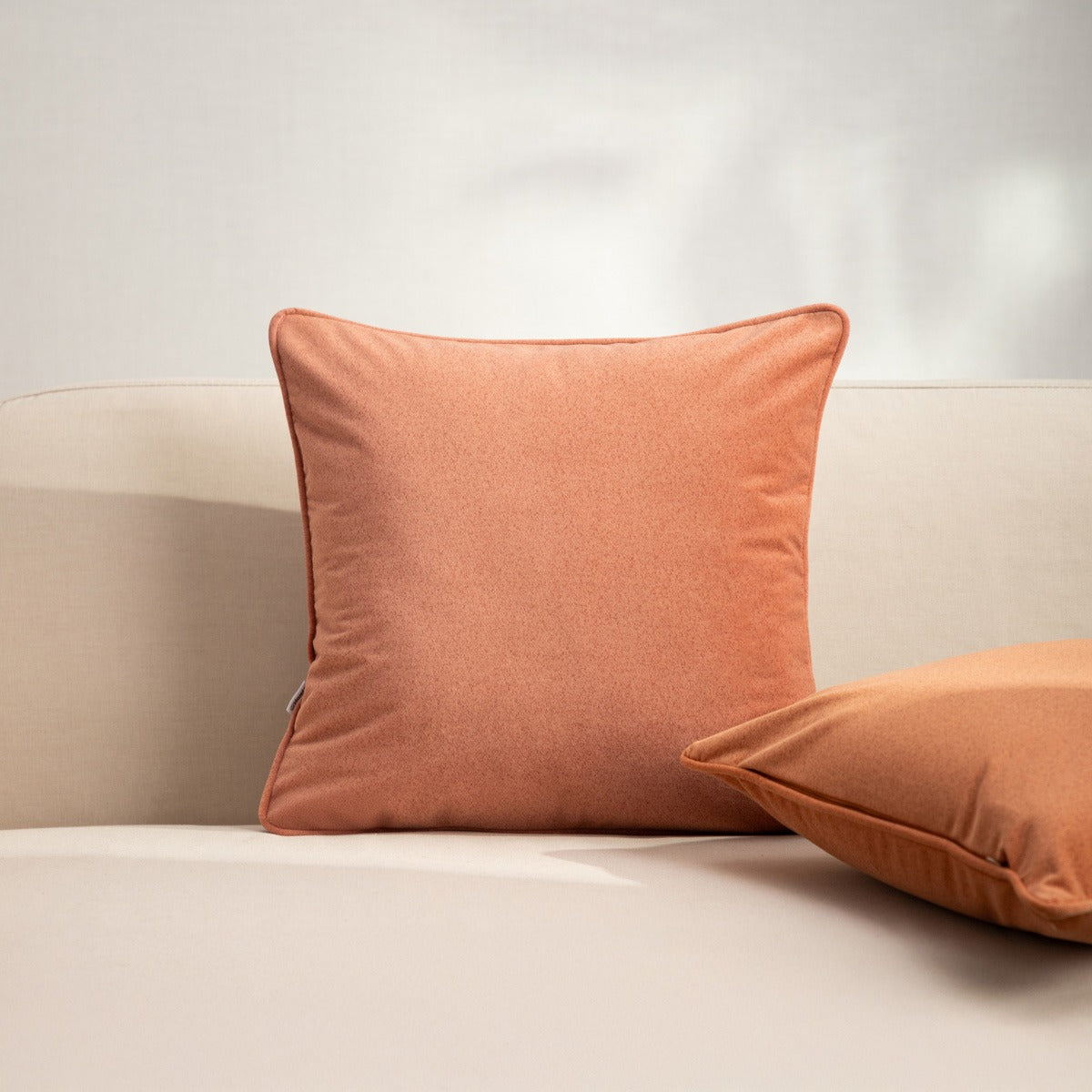ARMADALE Brown Pillowcase with Decorative Piping 45x45cm