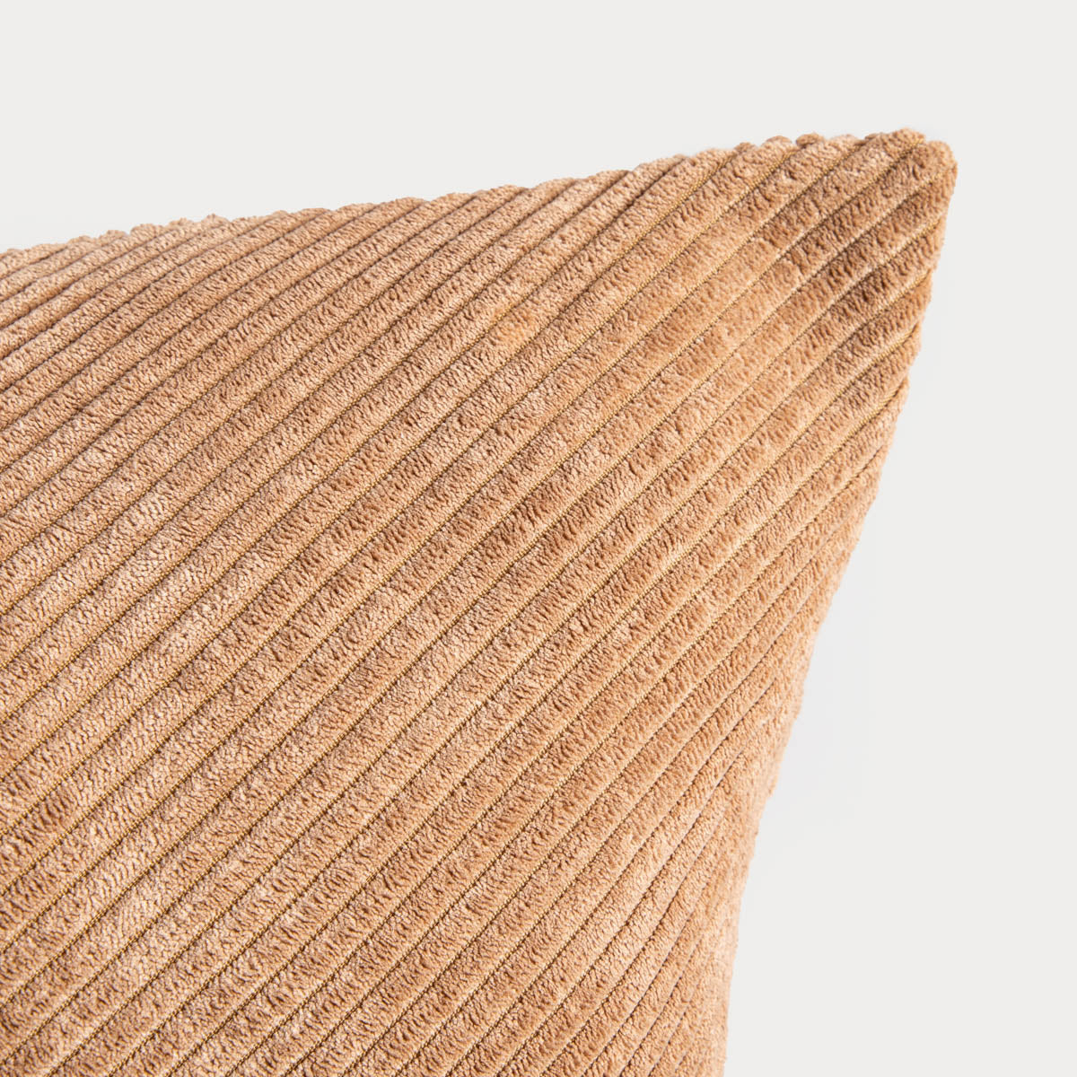 Poszewka FALLERE Taupe Corduroy Cushion Cover 46x46 cm