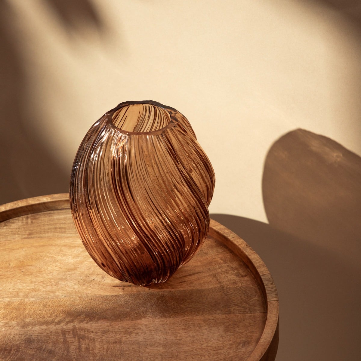 Swirl Glass Twisted Brown Vase 17x21 cm