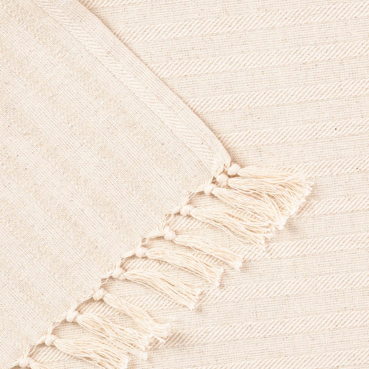 PANSY Table Runner with Ecru Tassels 40x160 cm