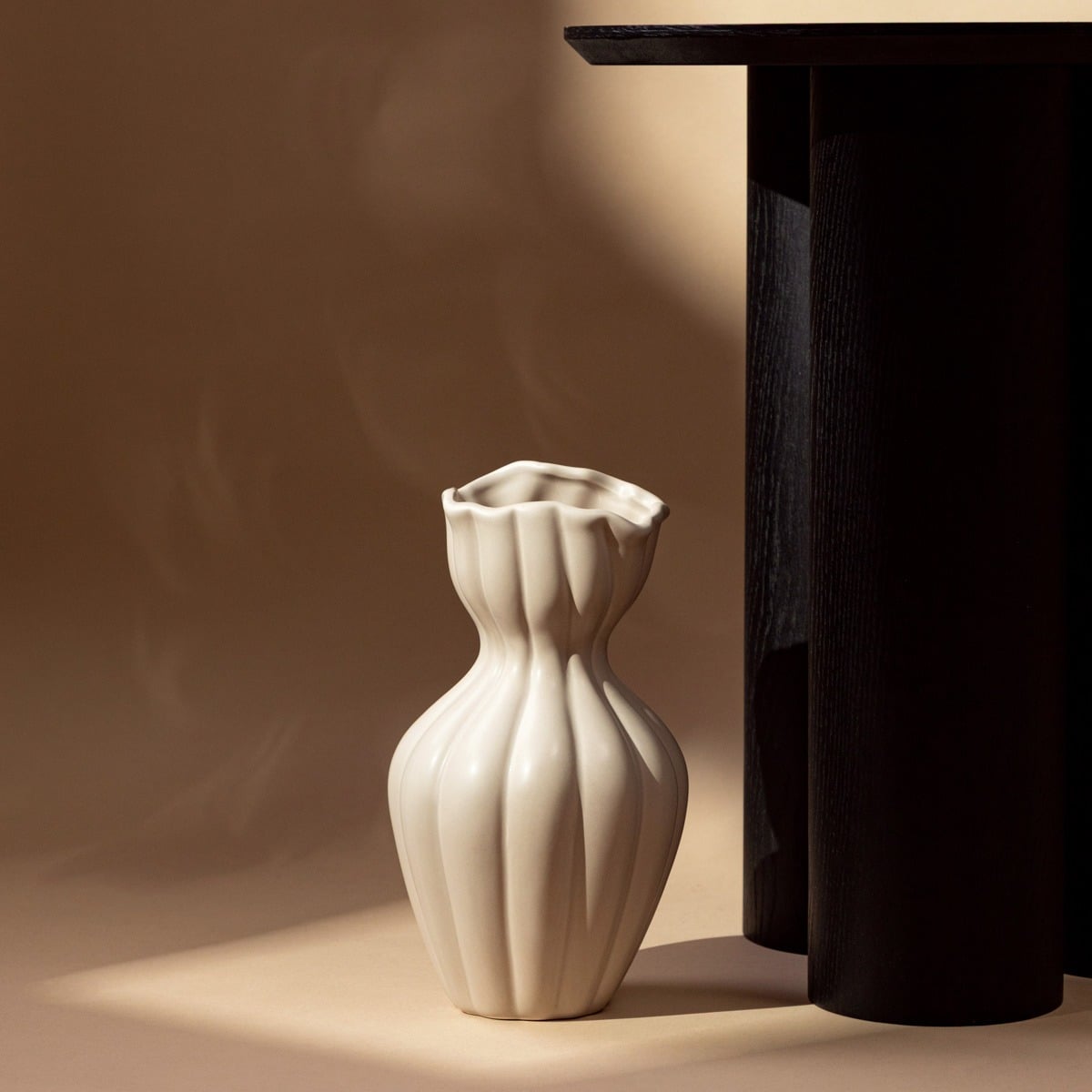Wazon FILLY Ceramic Vase with Irregular Top 14x25.5 cm