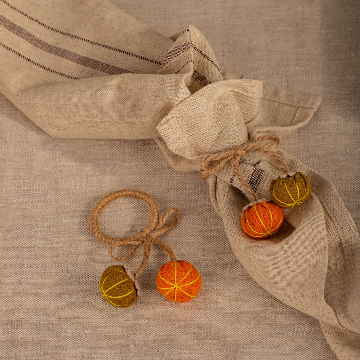 Set of rings ZUCCA Pumpkin Napkin Rings Set of 2 for Elegant Table Decor