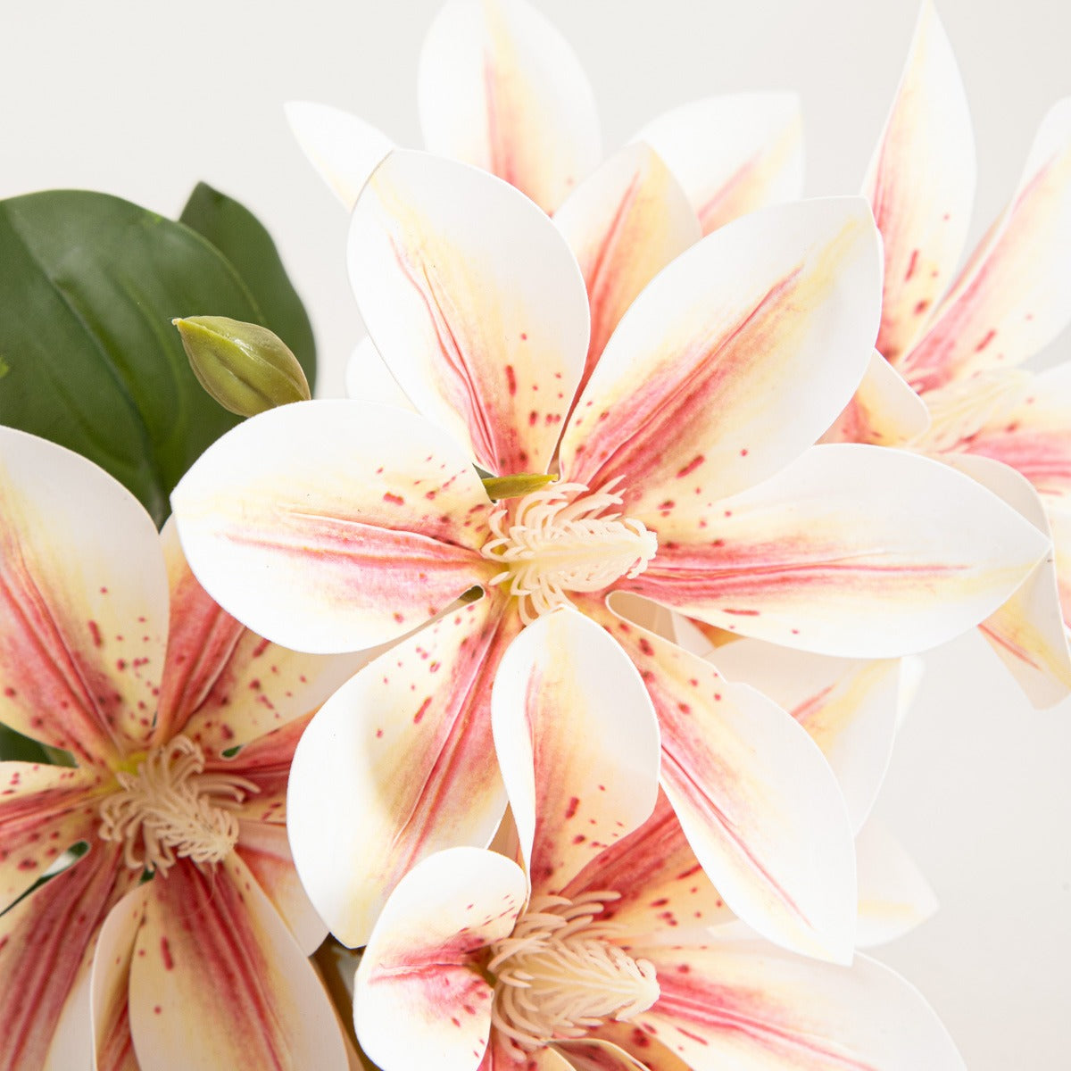 Artificial branch Artificial Cream Lily Branch 75 cm - Elegant Floral Decor