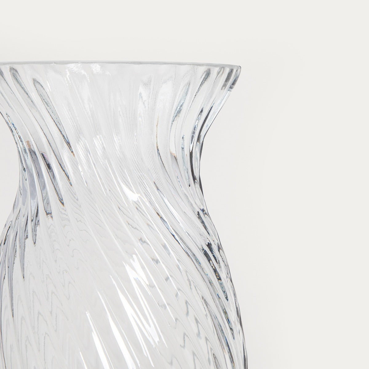 YUUE Fluted Transparent Glass Vase 12x20.5 cm