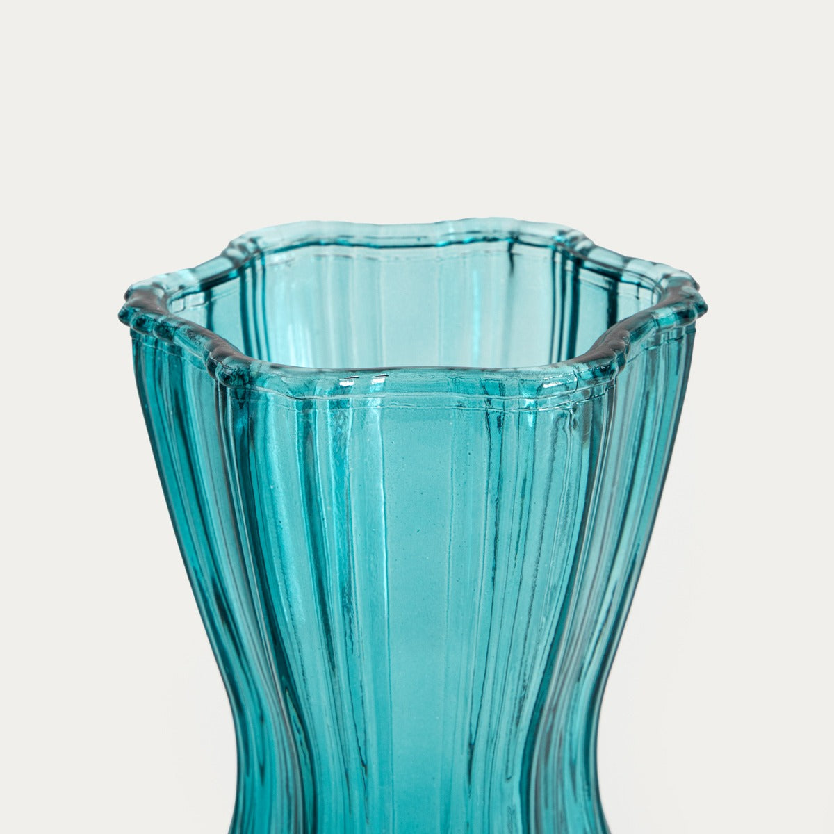 Wazon JUNNE Turquoise Glass Vase 13x25 cm