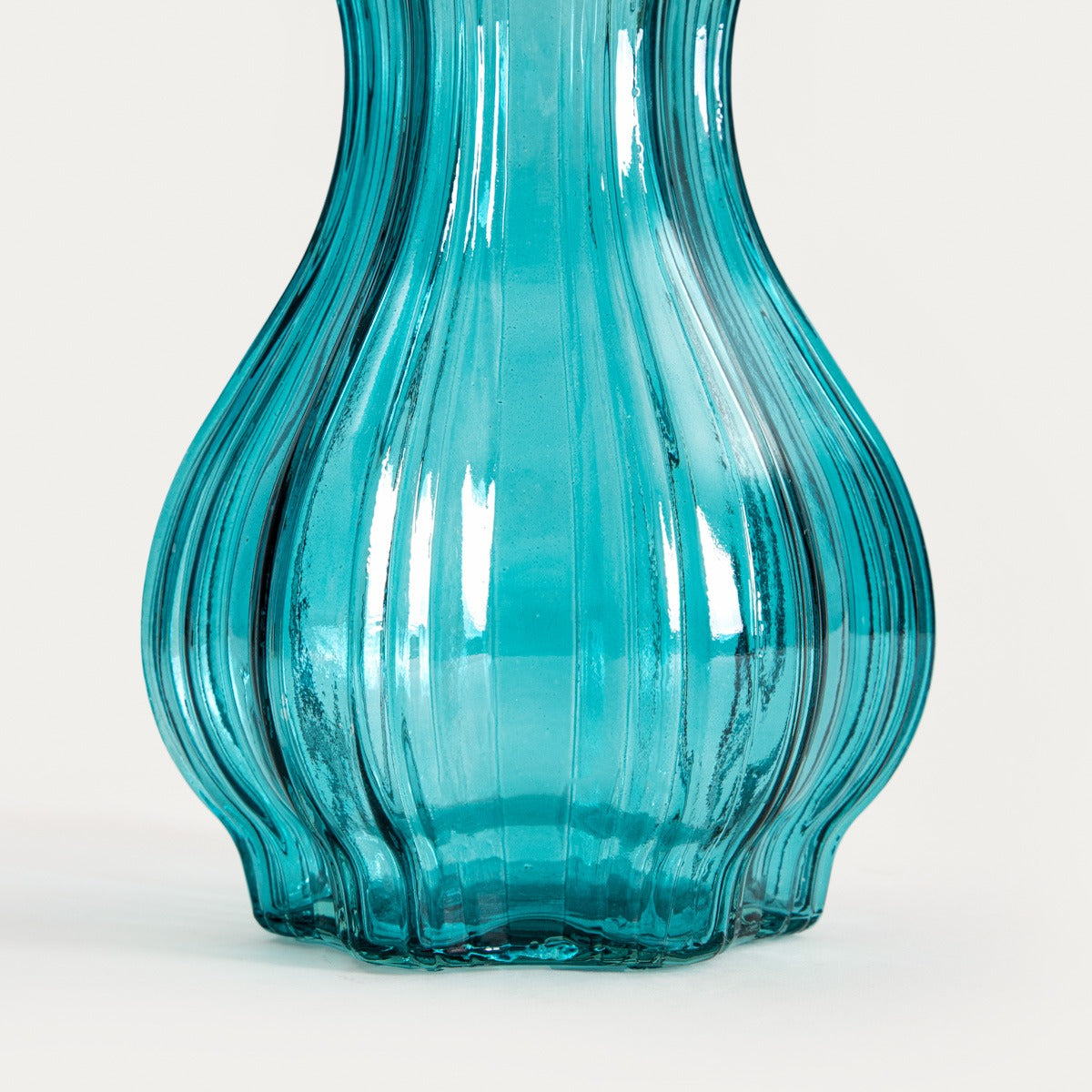 Wazon JUNNE Turquoise Glass Vase 13x25 cm