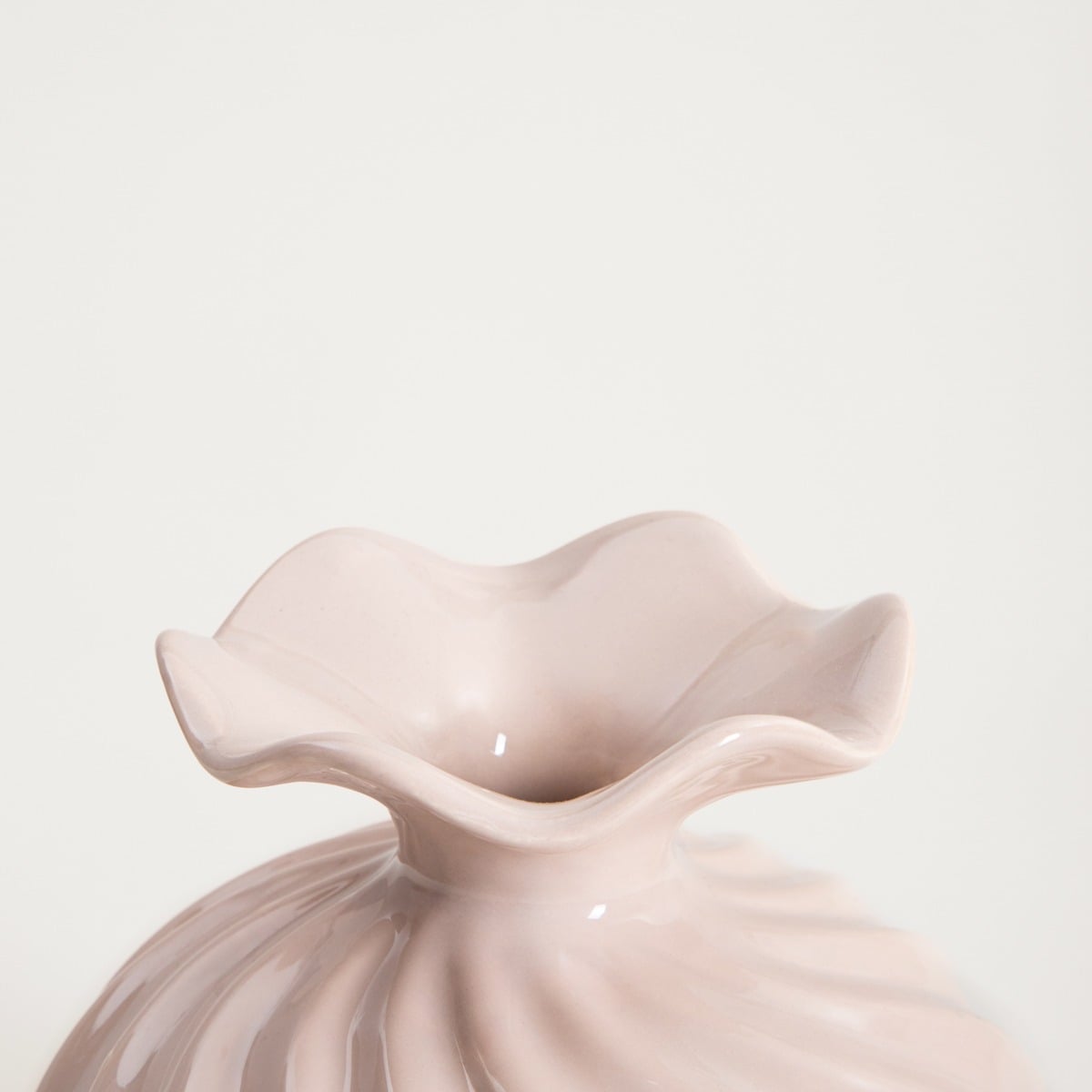 Wazon AURELIA Beige Ceramic Vase with Wavy Top 17x17x19 cm