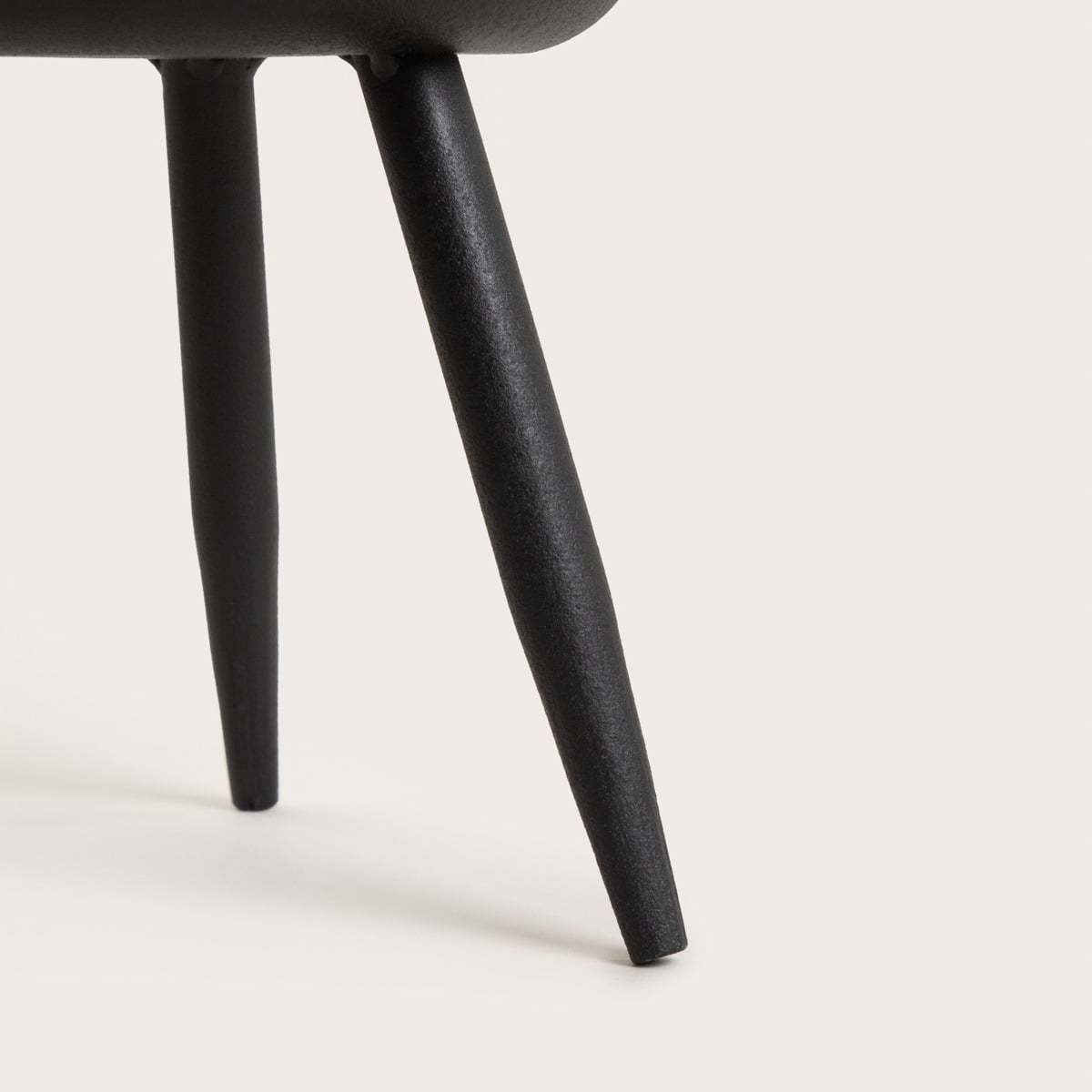 BUUBLE Flowerbed on Legs Black - Metal Plant Stand 16x28.5 cm