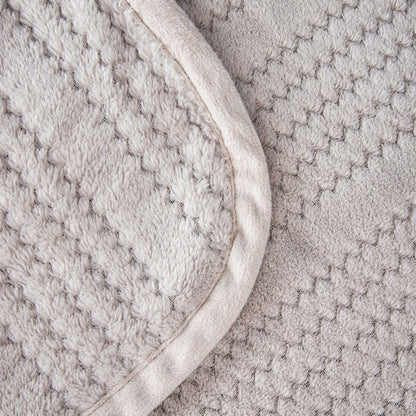 Koc MAVRO Soft Gray Blanket with Decorative Stitching 150x200cm